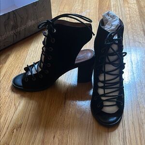 Jeffrey Campbell x Free People Lace Up Booties Size 38